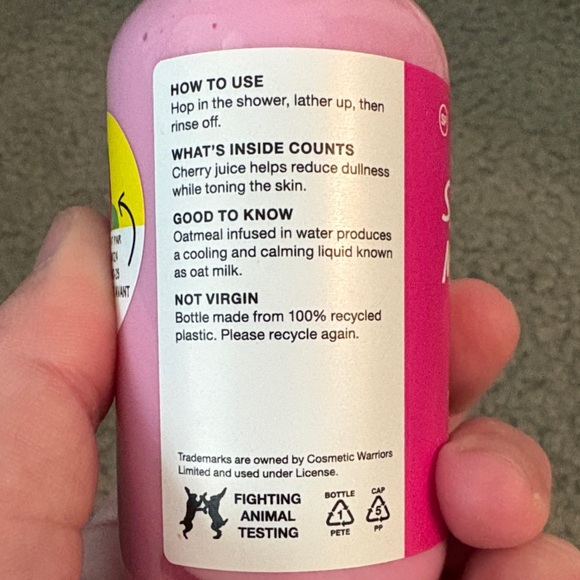 Lush Snow Fairy Milkshake Shower Gel - Vibrant Pink - Picture 4 of 6